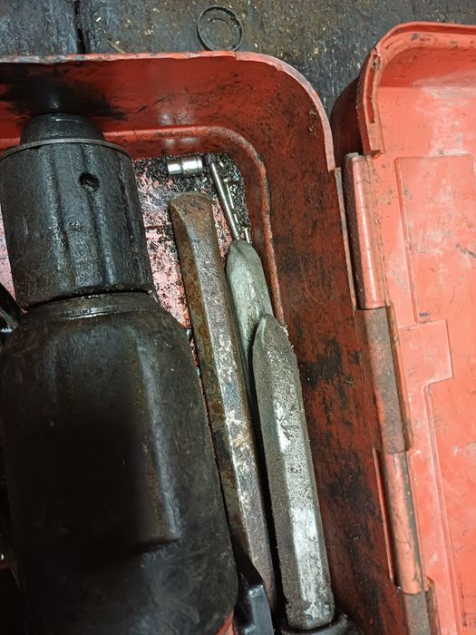 Hilti 804 młot wyburzeniowy