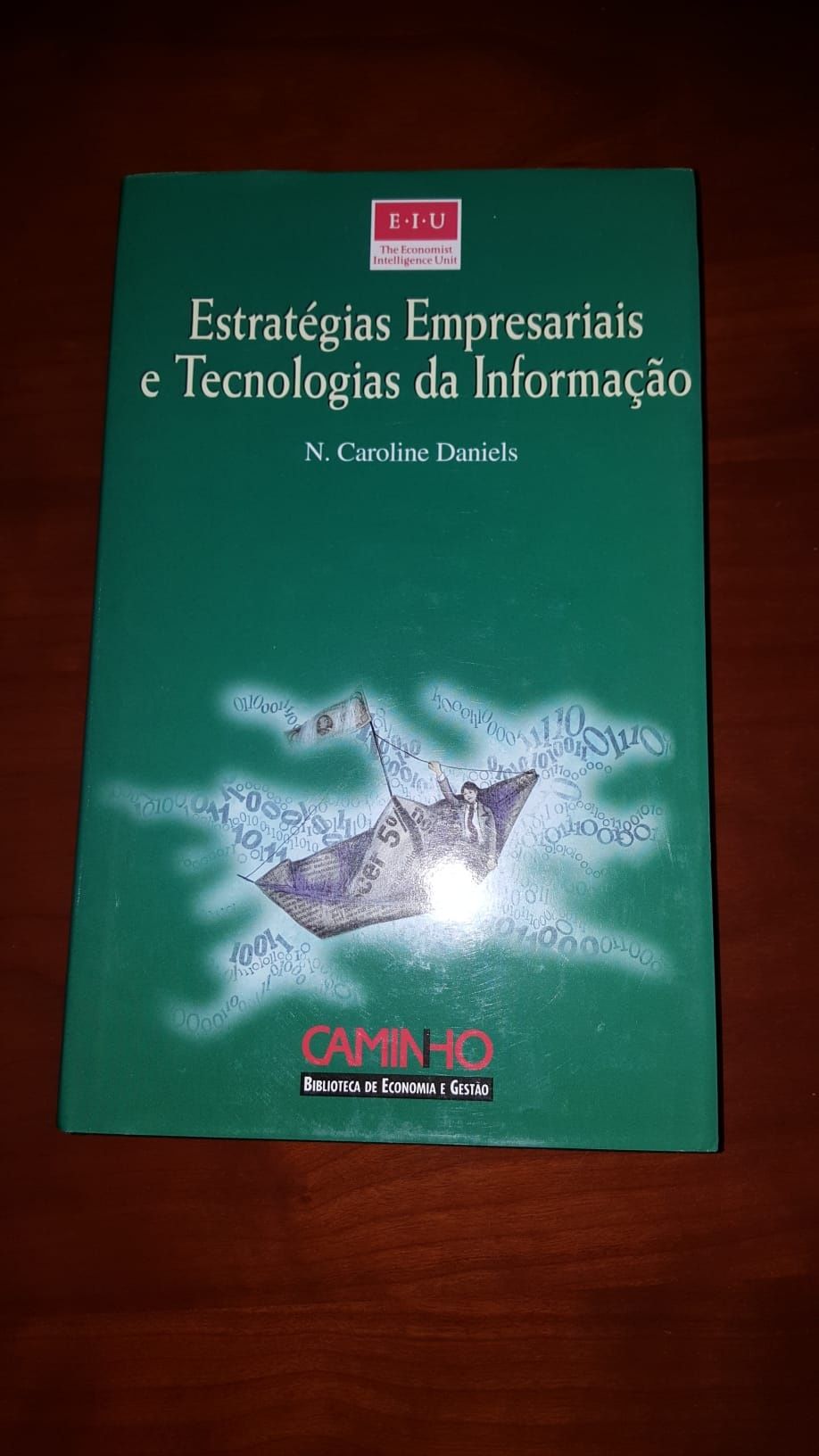Livro de estratégias empresariais e tecnologia de informação