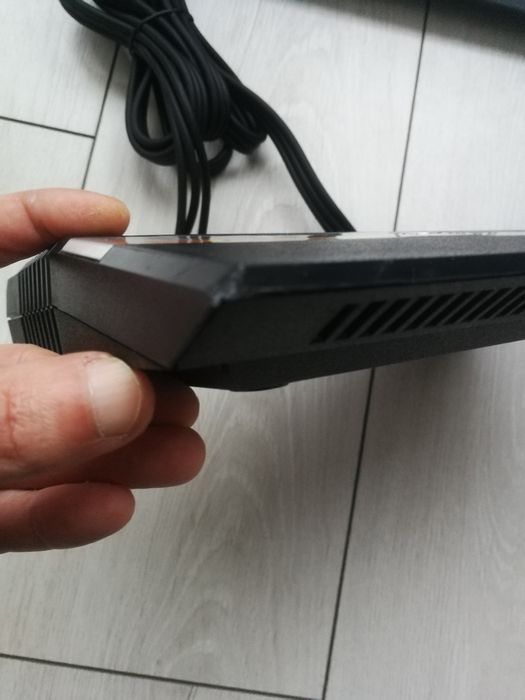 Продам оригінальну ігрову приставку Atari 2600 Junior "Rainbow"