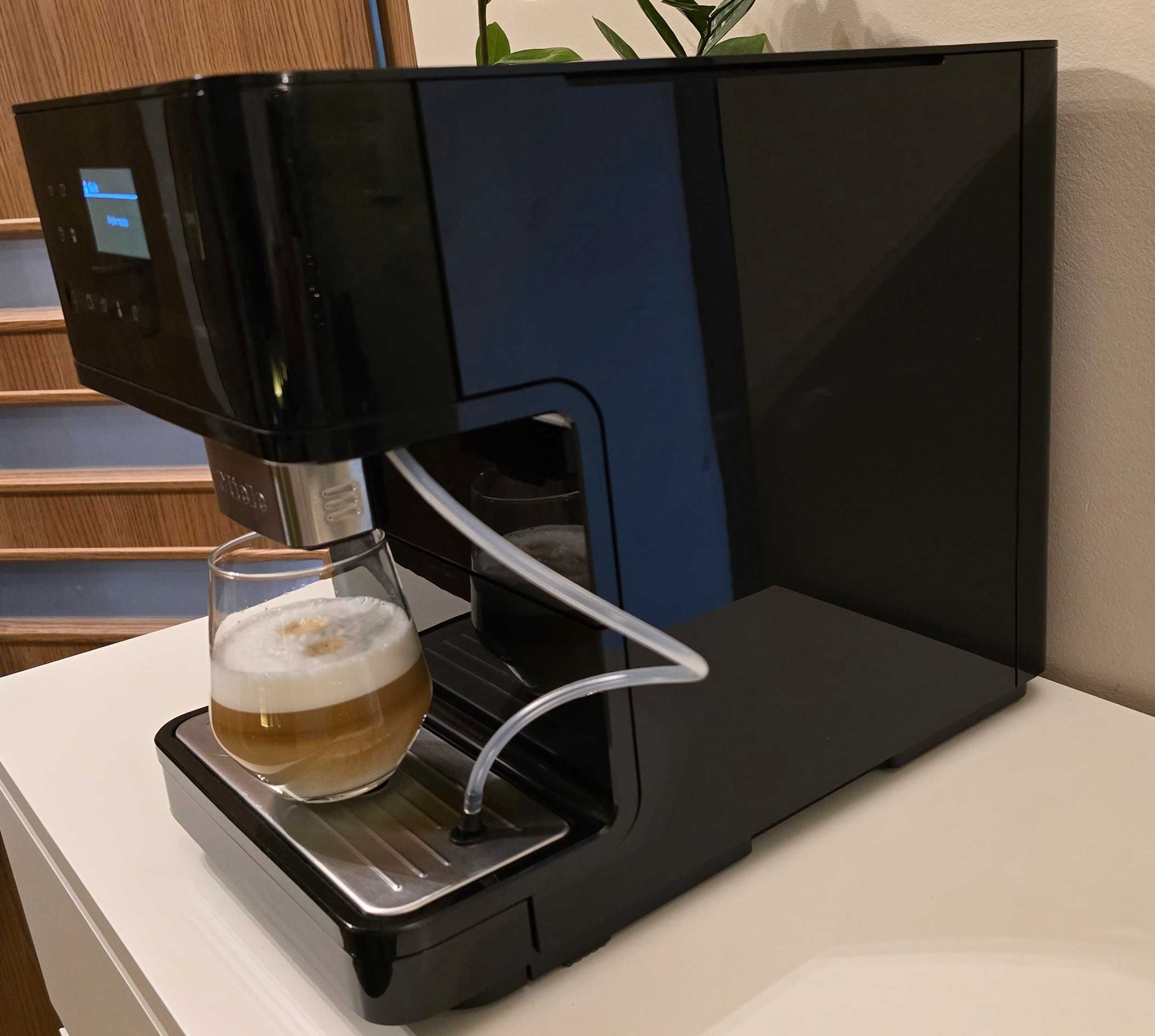Ekspres Miele CM 6150 czarny, menu PL, One Touch, Aromatic, 15bar
