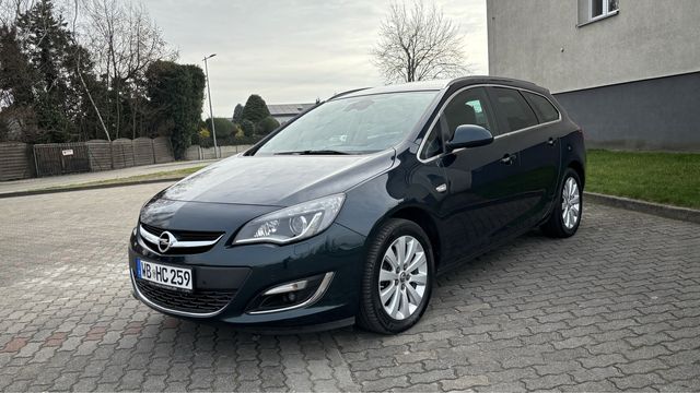 Opel Astra J * 1.6 CDTI 136ps*navi 2015 kamera Hak xenon bezwypadkowy