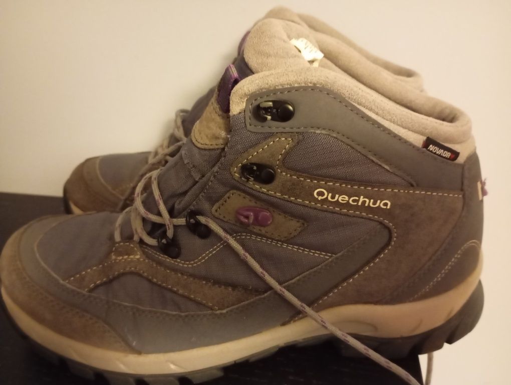 Botas de cordões Quechua