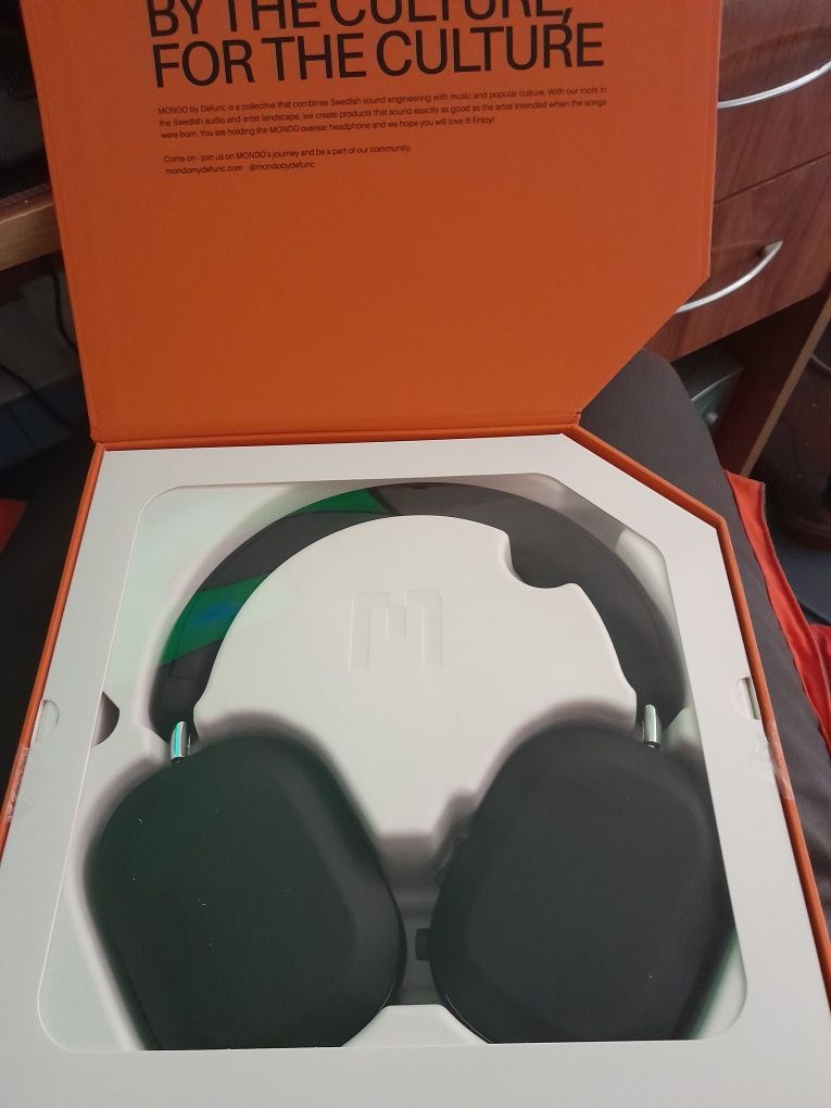 Headphones Bluetooth Mondo