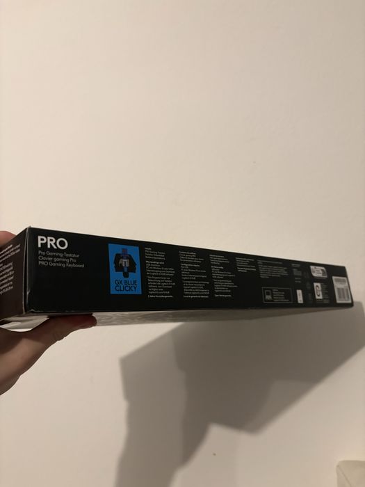 Logitech G PRO геймерська клавіатура