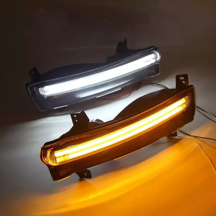 Дневные ходовые огни LED для Jeep Compass 2017+с повторителем поворота