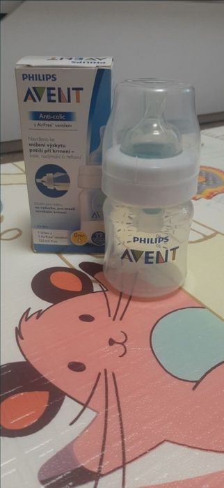 Пляшечка антиколікова AVENT з 0+