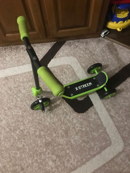 Moto Chicco trotinet