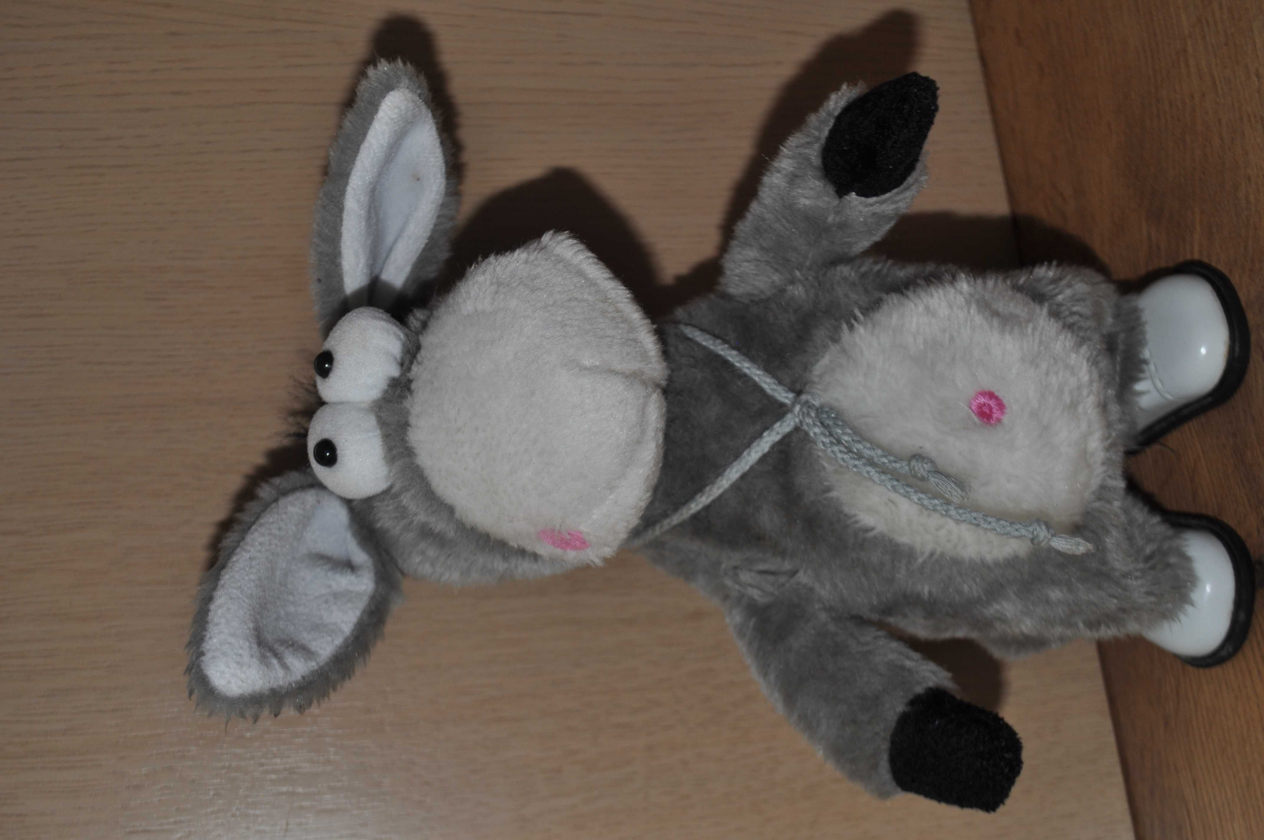 Śpiewający osiołek ok.30cm
