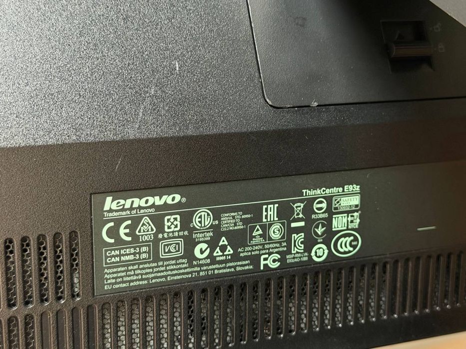 Моноблок Lenovo ThinkCentre E93z – i5-4460S / 4 ГБ / 232 ГБ SSD