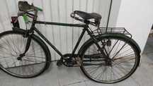 Bicicleta pasteleira com mais 50 anos