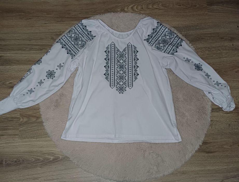 Вишиванка бісером