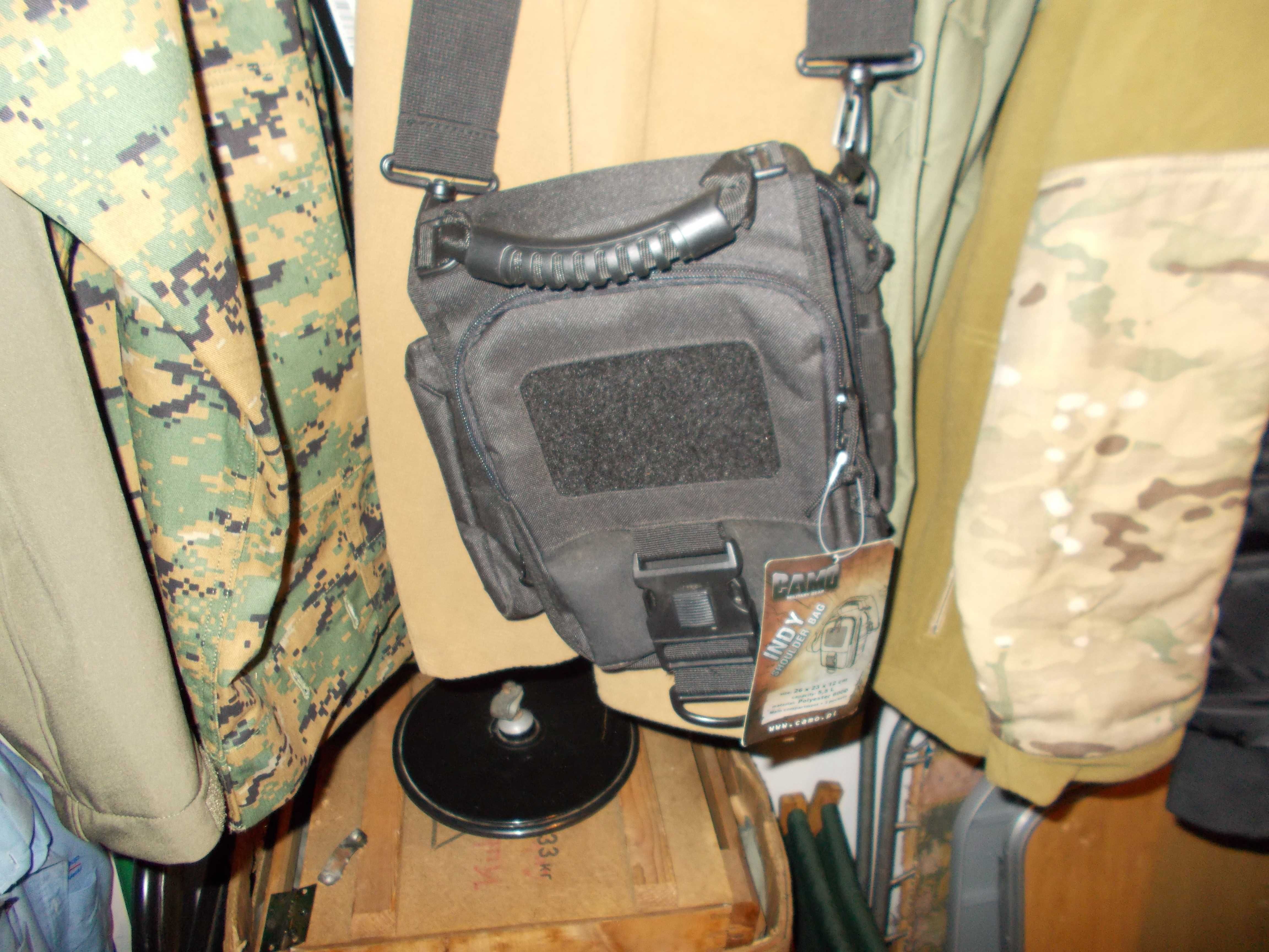 Torba INDY 5,5L. czarna