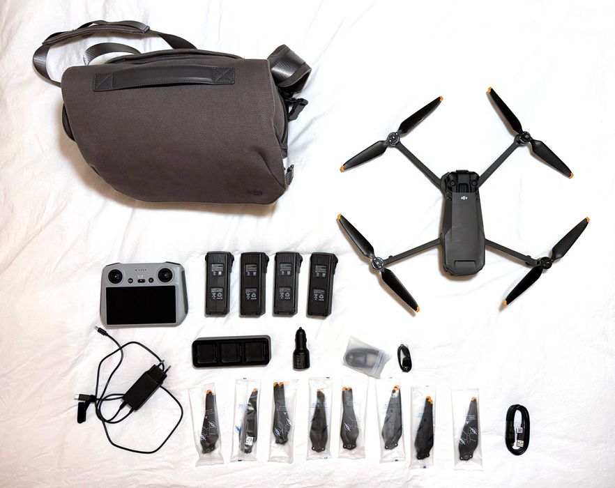 DJI Mavic 3 Classic + Fly More Kit + Extra Akumulator