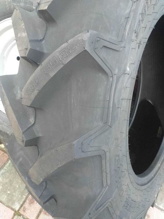 Opony 280/85 R24 czyli 11,2 R24 CULTOR