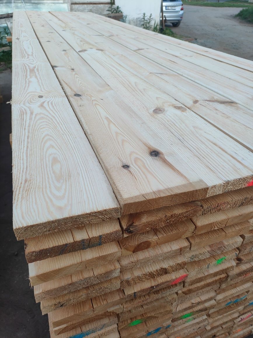 Deska 25x150x4000 (2,5x15x400), przekładana co warstwę