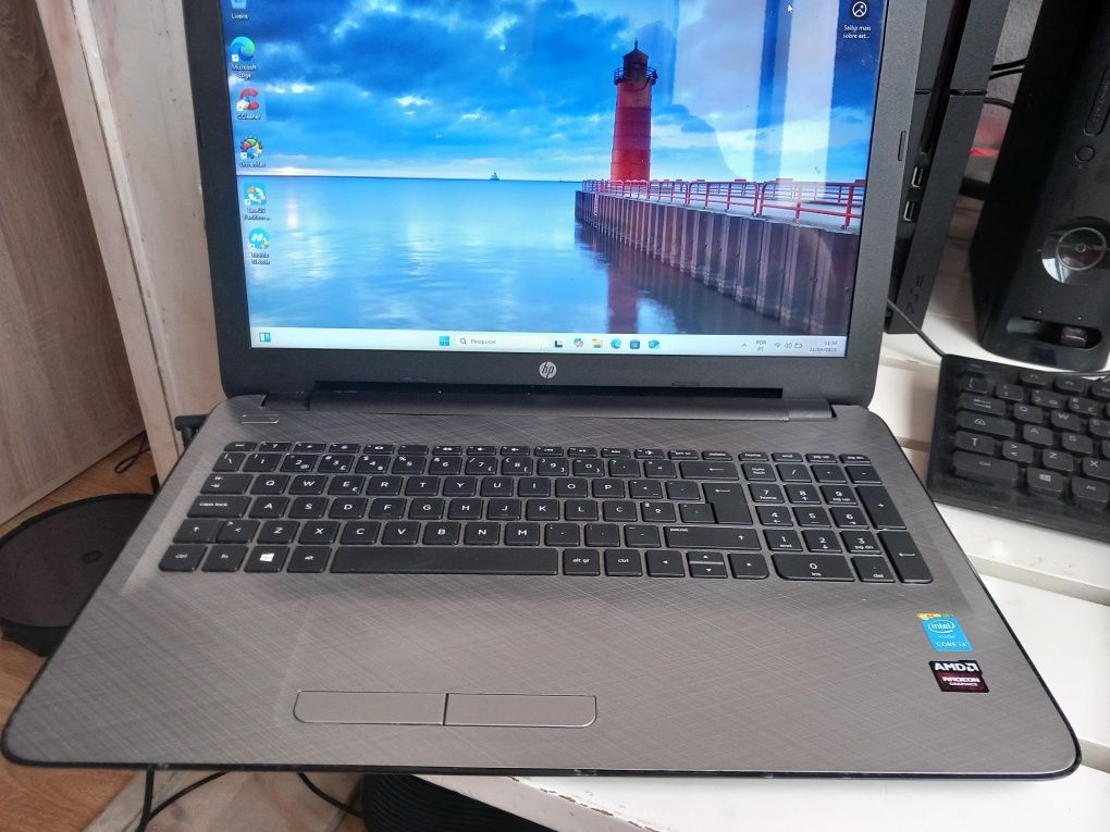 Portátil HP i3 com win 11