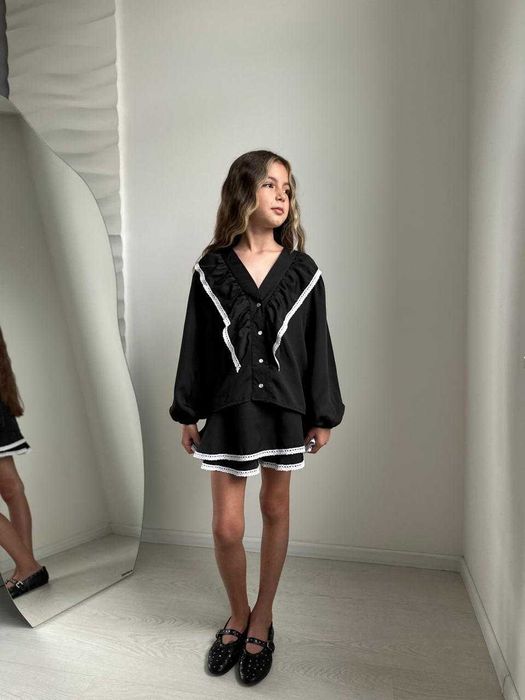 Спідниця - шорти блузка з мережевом для дівчинки підлітка в школу