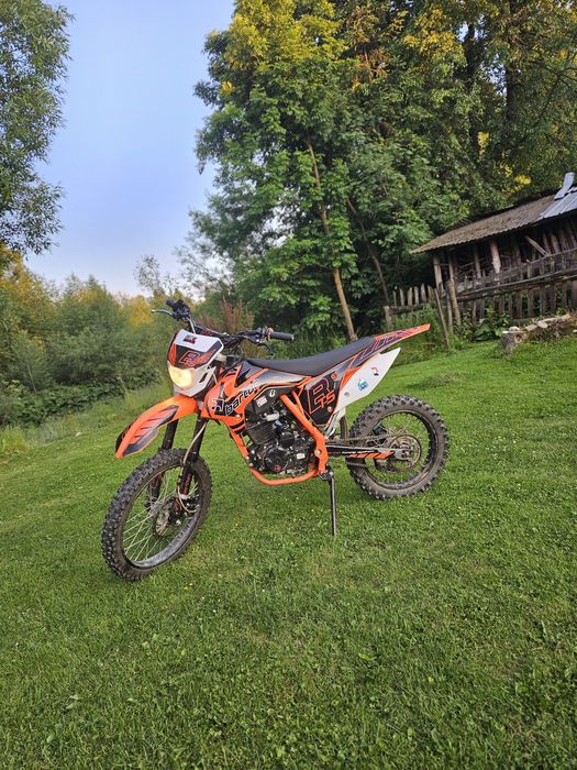 Cross Barton Bts 150ccm