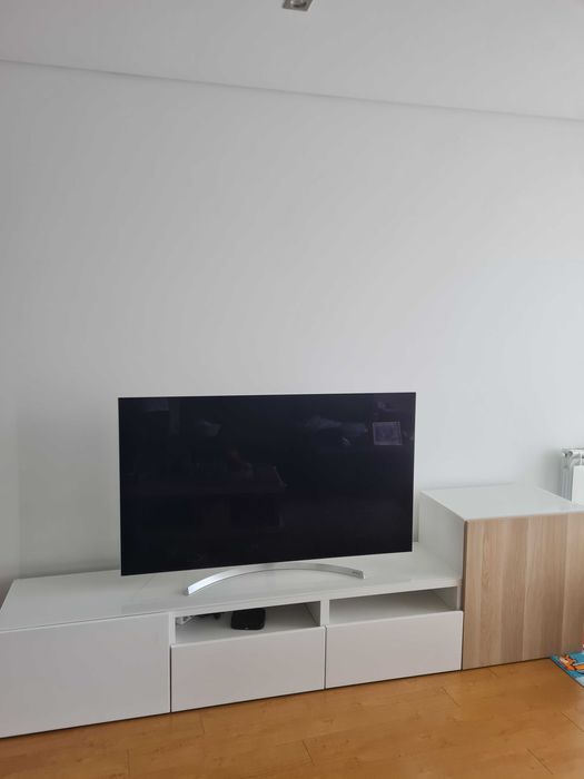 Móvel Sala IKEA modelo Besta