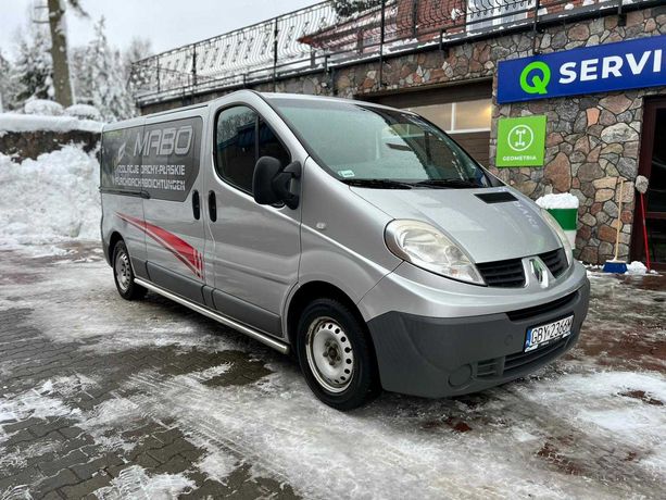 Renault Trafic 2.0DCI 115 pasenger long 9 osób