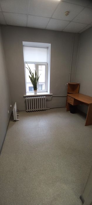 Без комиссии! Аренда офиса - 10 м.кв., ул. Жилянская.