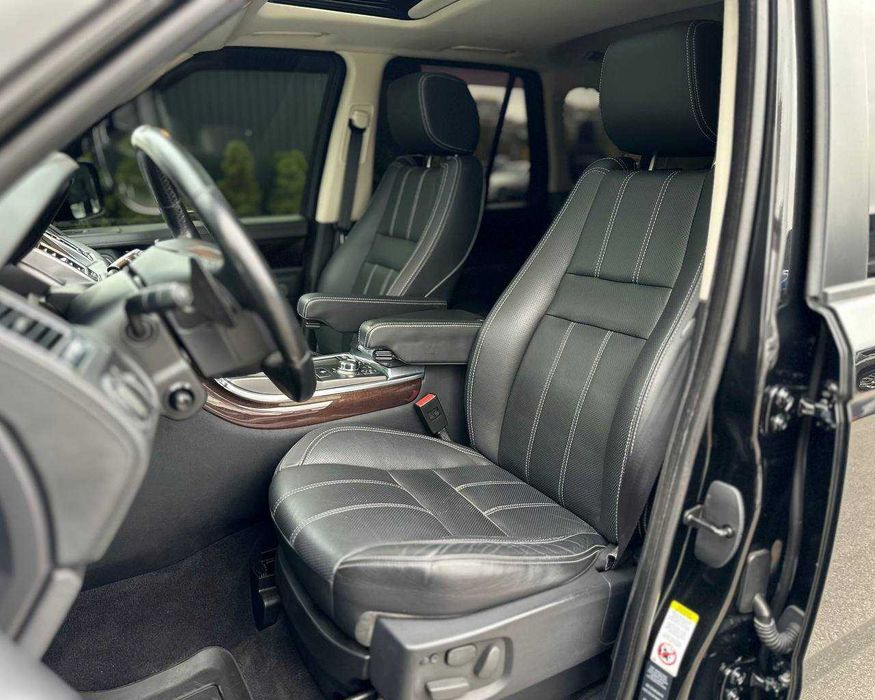 Land Rover Range Rover Sport

  Land Rover Range Rover Sport