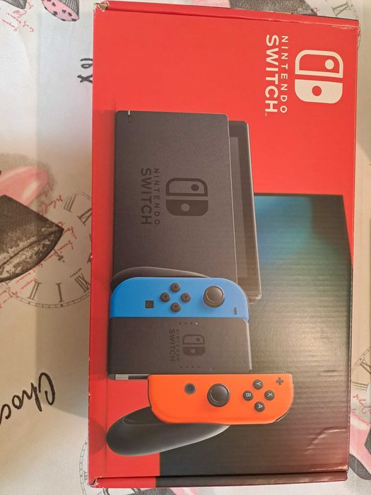 Nintendo Switch Neon Blue-Red