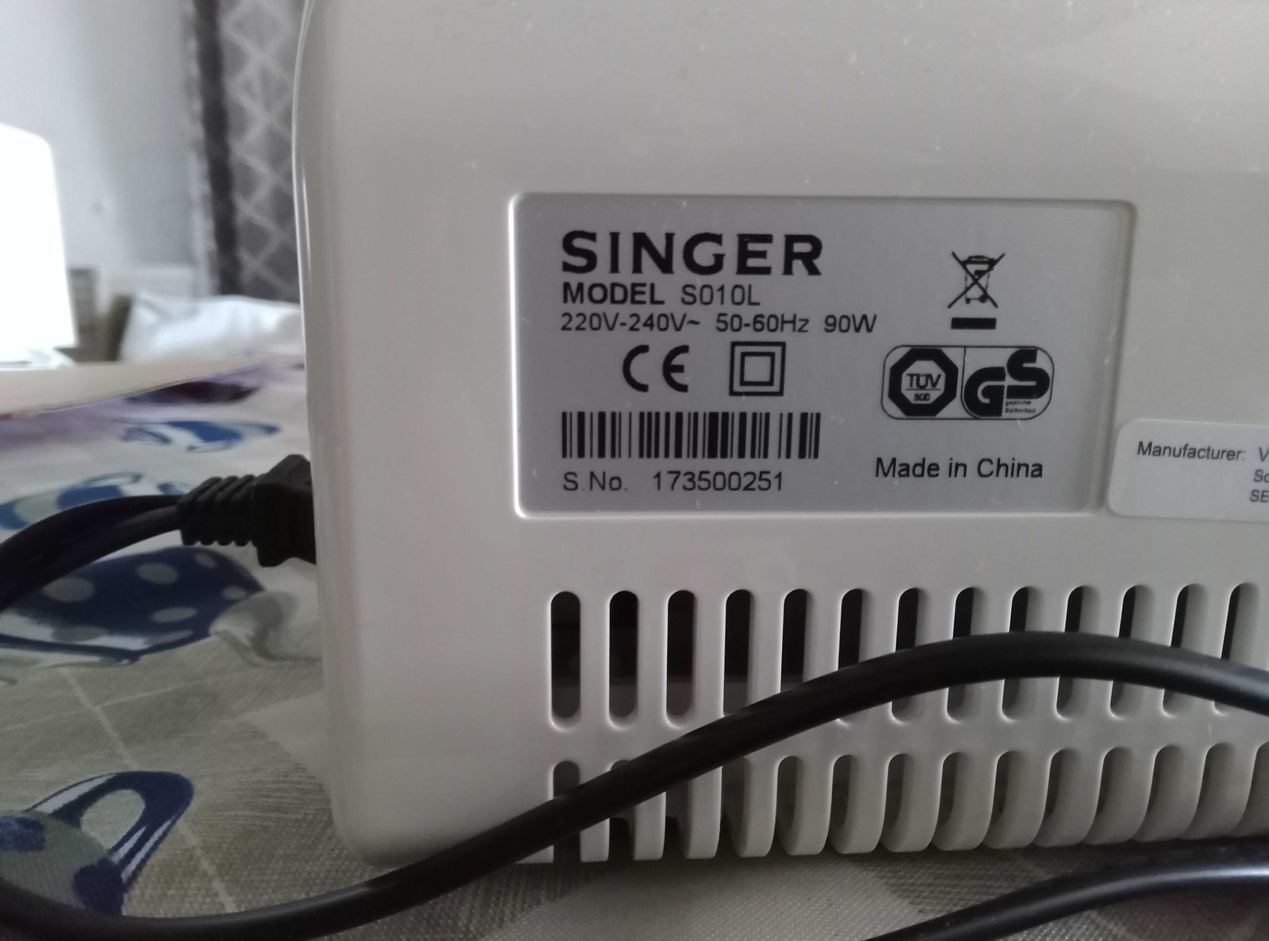 Máquina de costura Singer