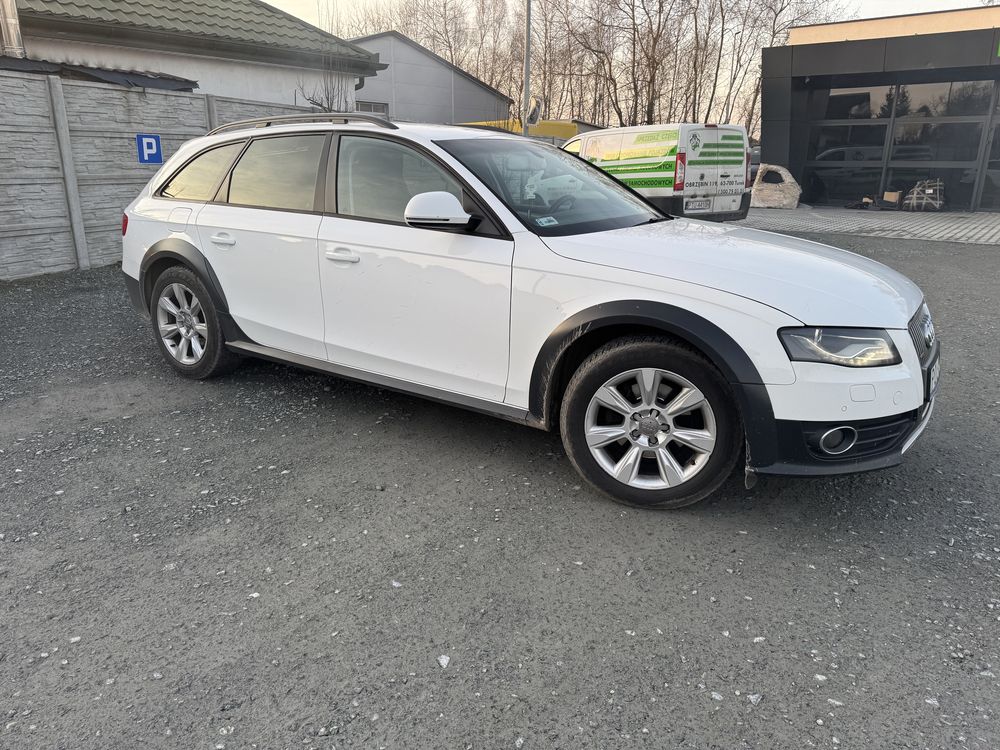 Audi A4 B8 Allroad 2.0 TDI 170km 2011