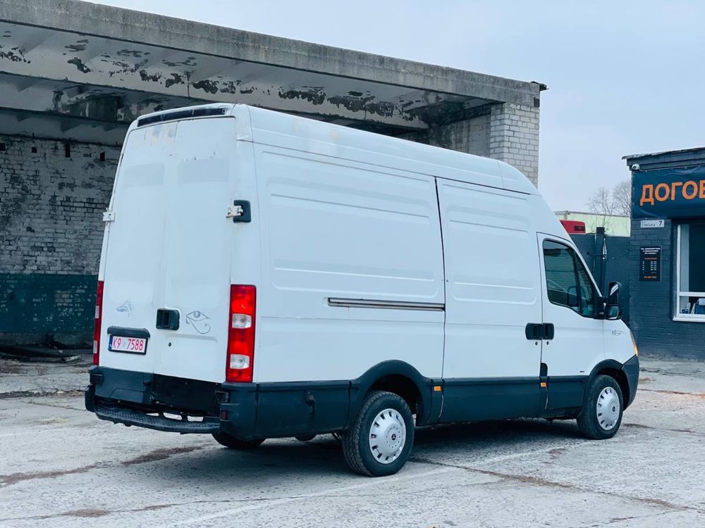 Продам IVEKO Daily 2.3 TDI в хорошем состоянии Срочно торг