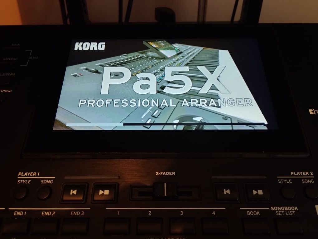 Korg Pa 5 x  76 Korg