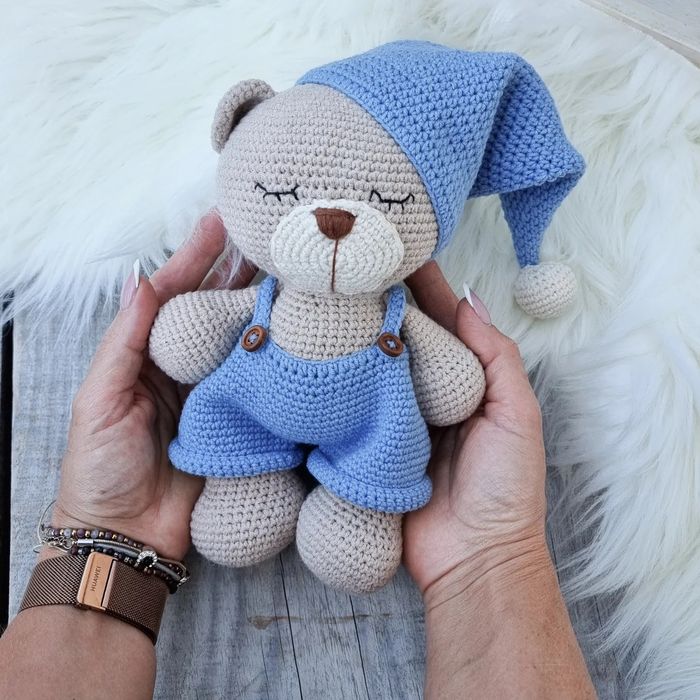 Miś maskotka na szydełku