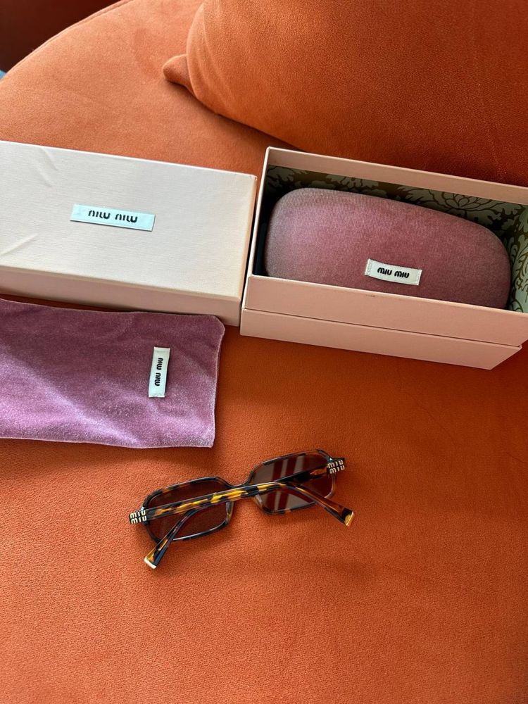 Очки miu miu окуляри сонцезахисні