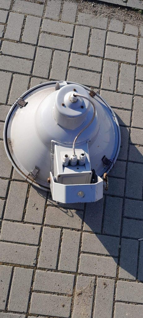 Lampa przemysłową typu loft
