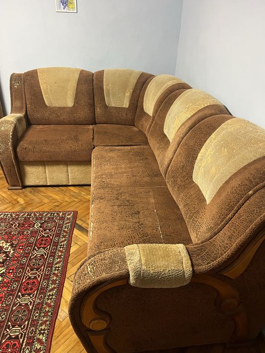 Диван кутовий ………