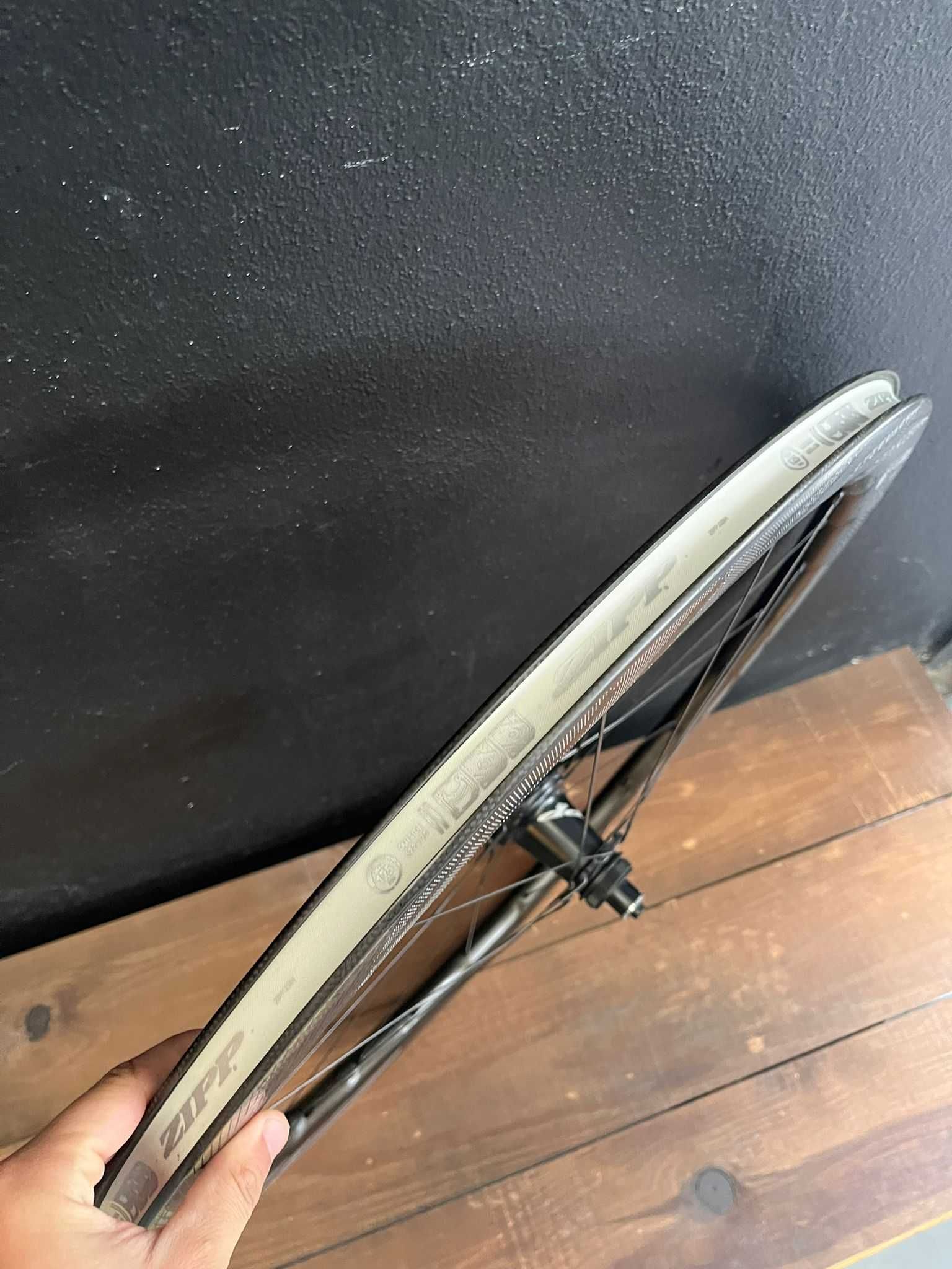 Roda Zipp 454 NSW