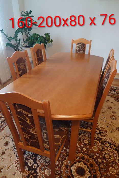Stół plus 6 krzeseł