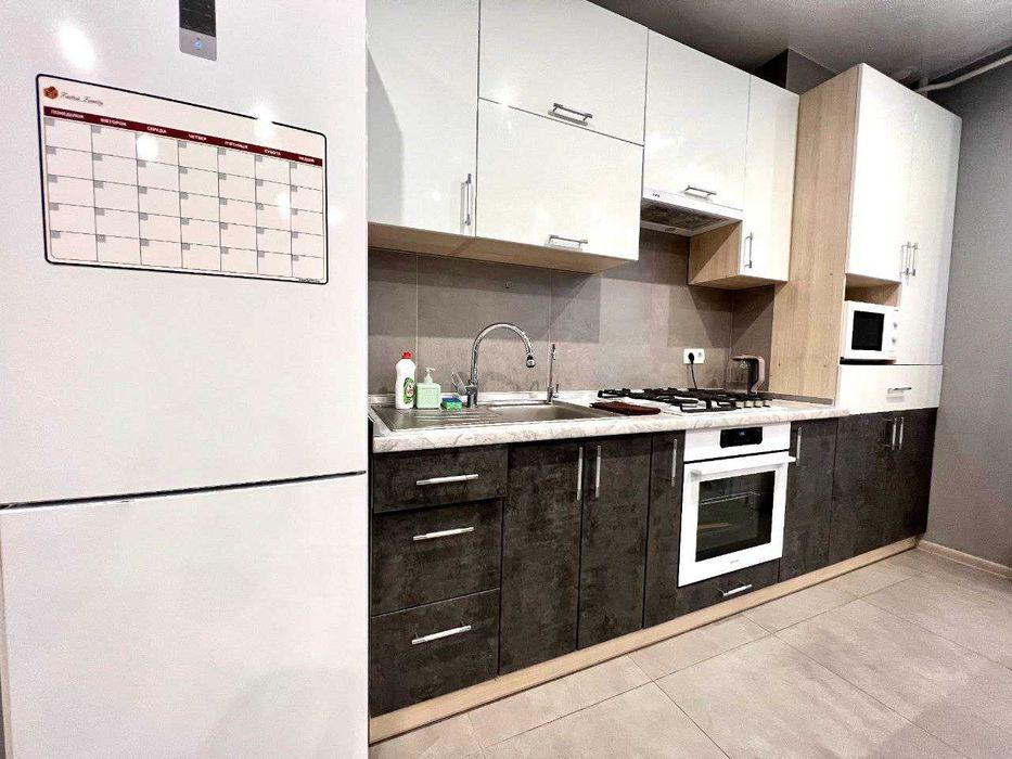 ApartPoltava Простора світла СТУДІЯ в центрі Полтави,ЦУМ,банк. чек