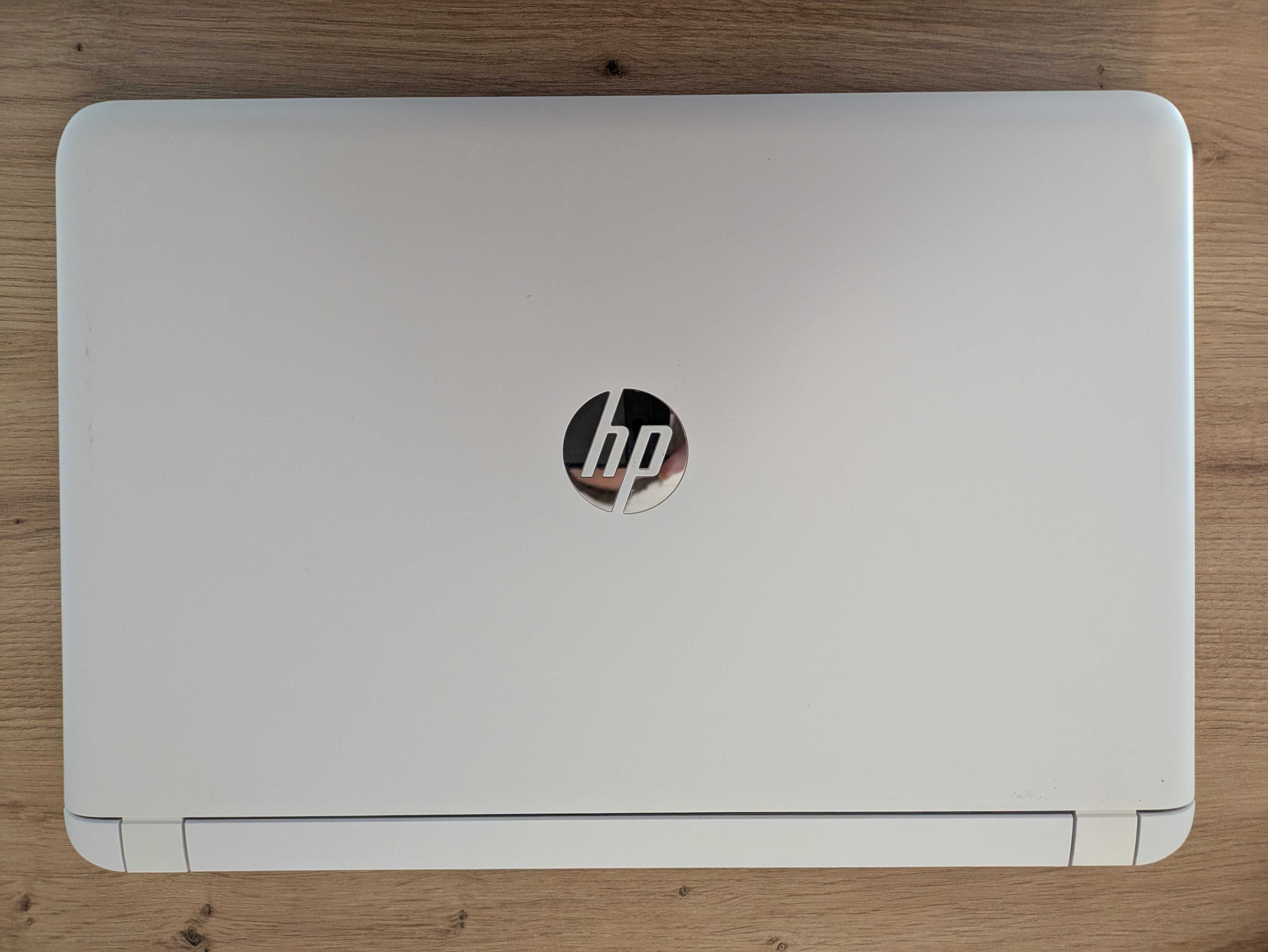 Portátil HP 15-AB106NP em excelente condições