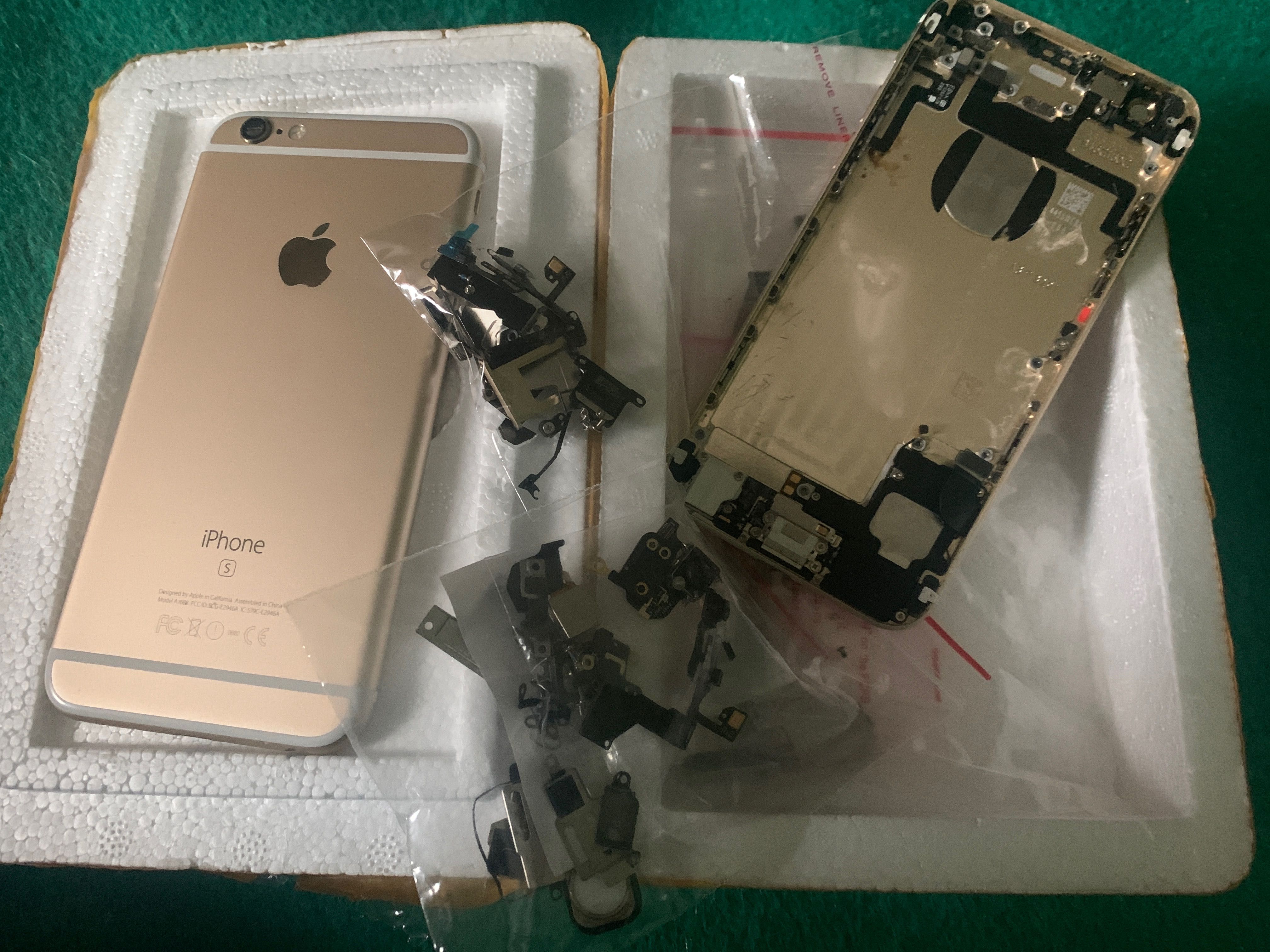 Айфон 4, 5, 6s запчастини
