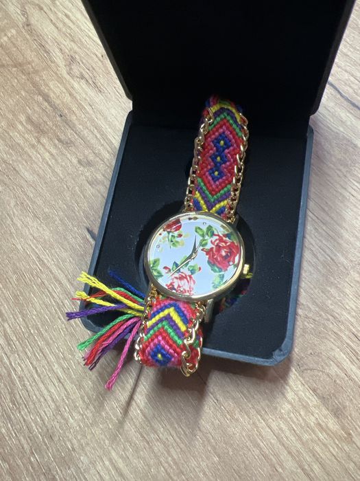 Годинник для дівчат