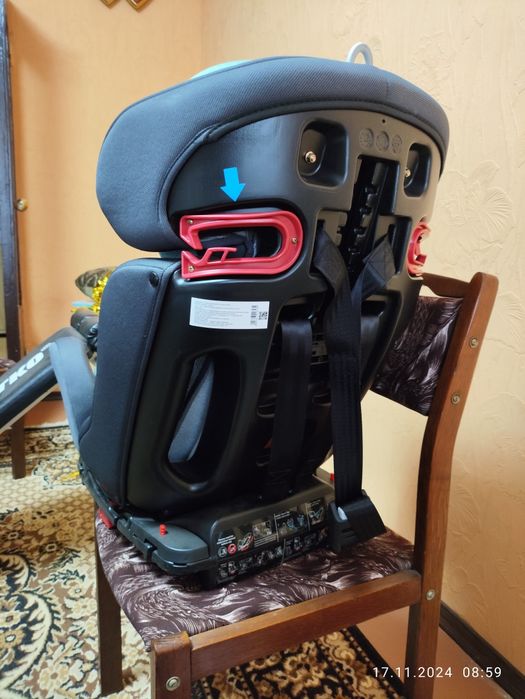Дитяче автокрісло ME 1041 Royal Turquoise. Стан нового.