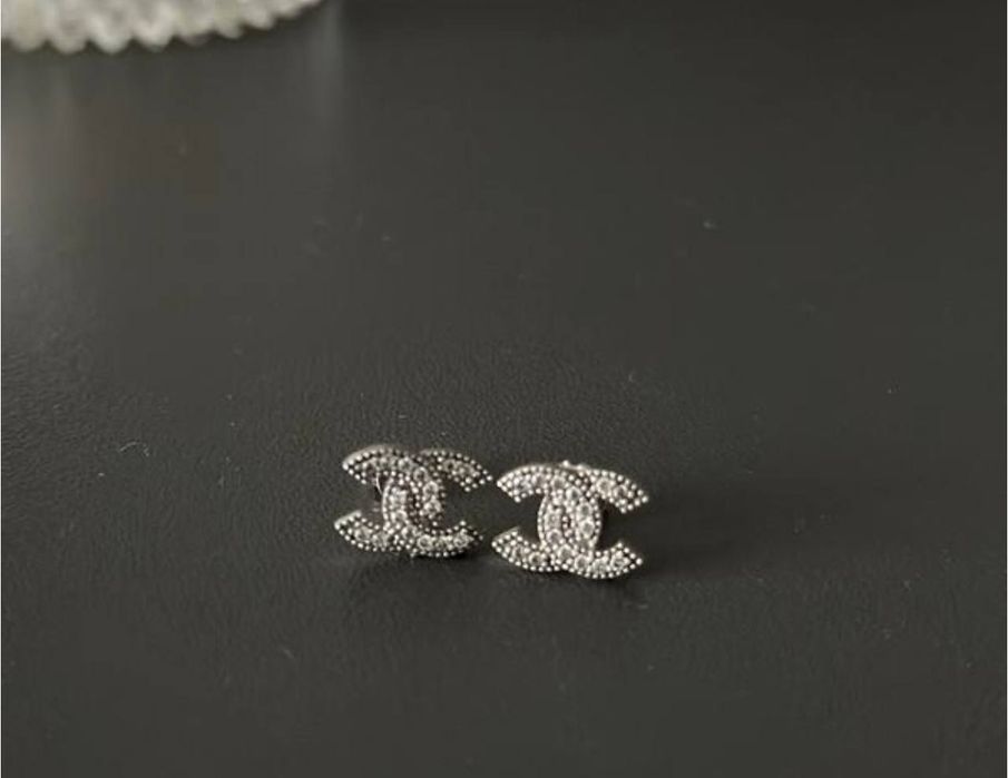 Срібні сережки Chanel