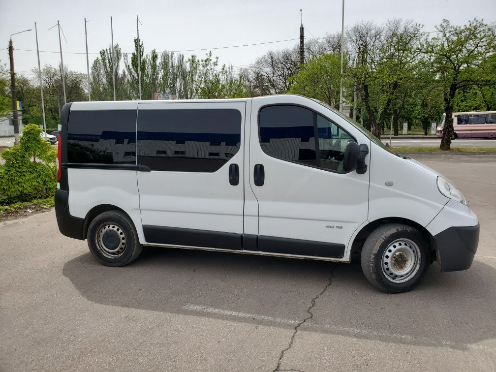 Продам Renault trafic 2.0