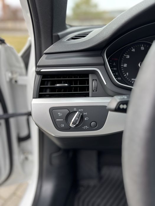 Audi A4 2018р S-tronic