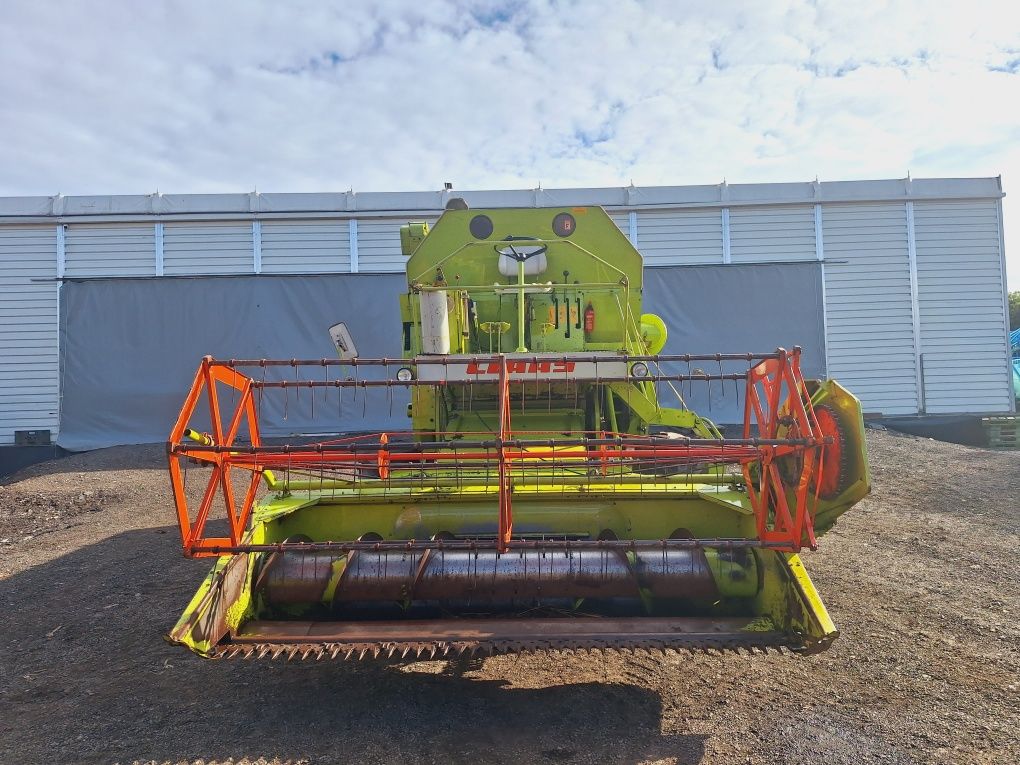 Kombajn zbożowy Claas Mercator 60 class nie john deere