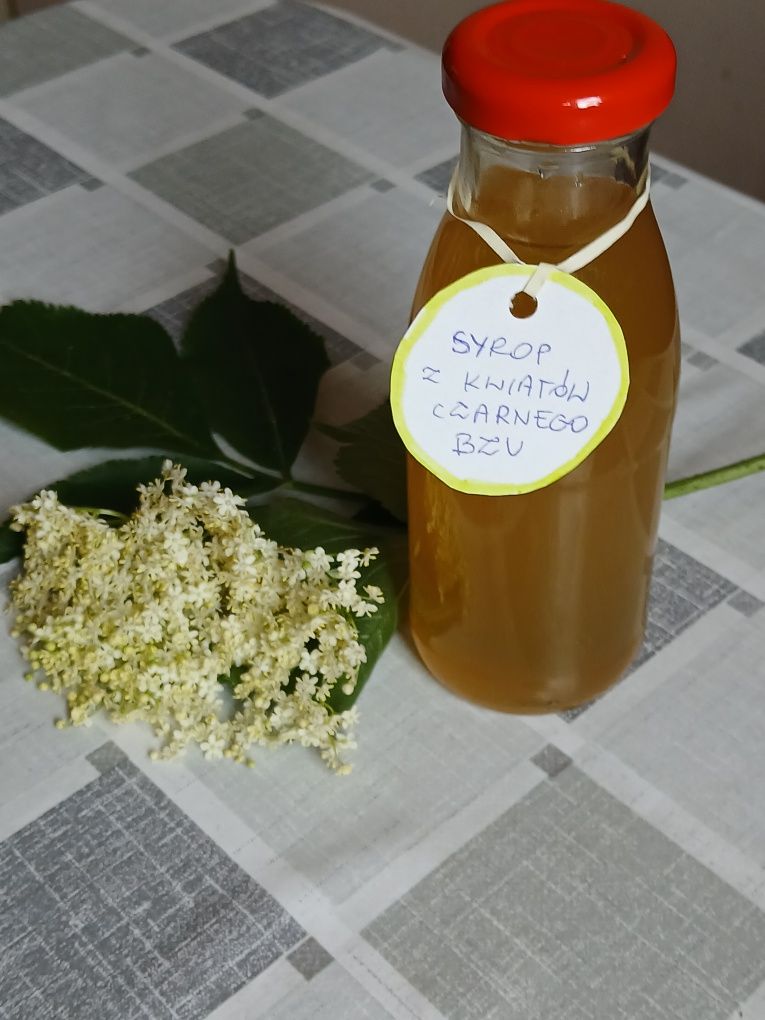 Syrop z kwiatów czarnego bzu