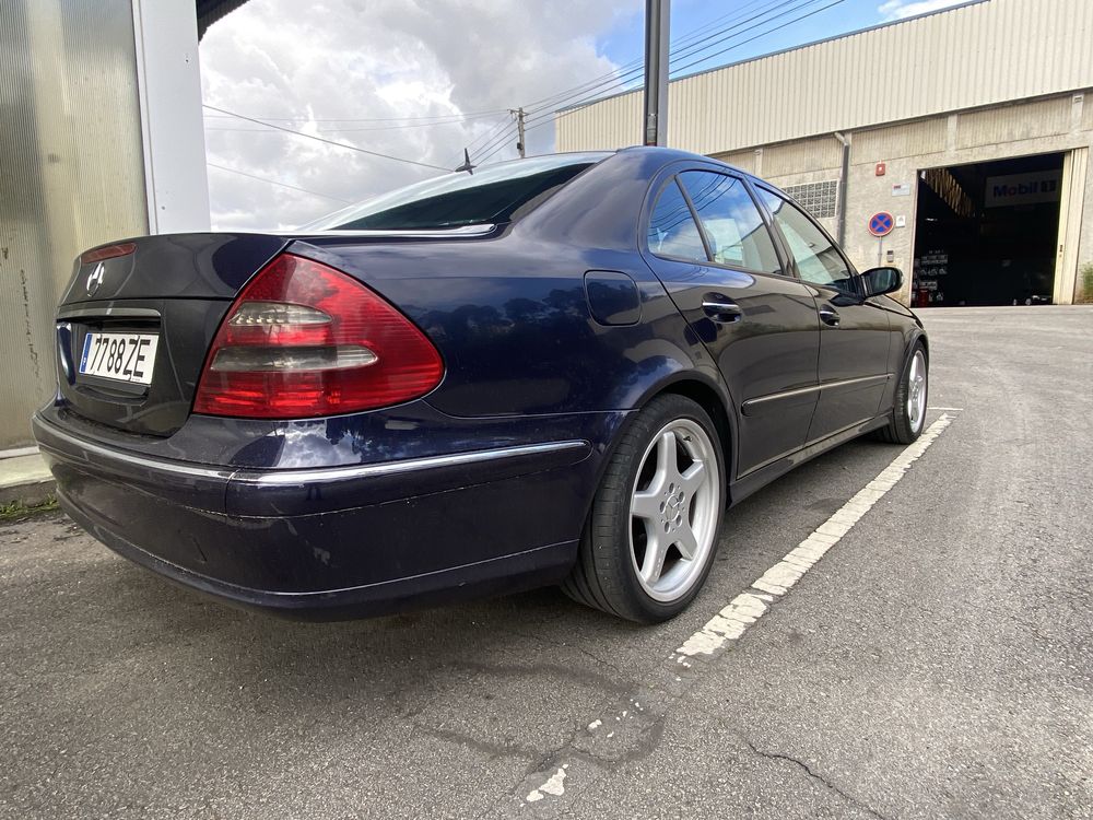 Mercedes Benz E220 CDI Avangarde
