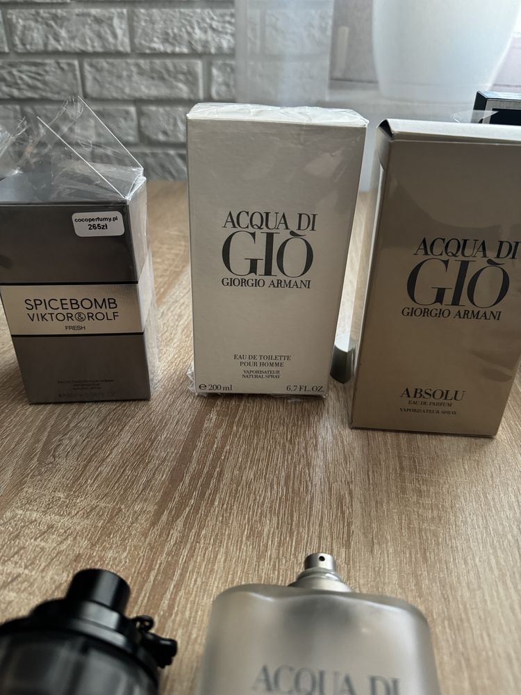 Puste buteleczki, flakony perfum - Armani, Boss, Armaf, Viktor & Rolf