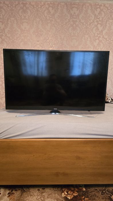 Телевізор Samsung UE43MU6100U